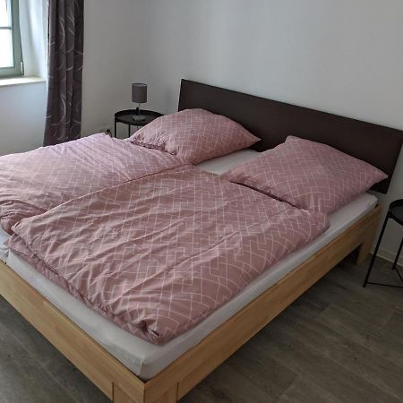 Gut Schlafen In Der Innenstadt Von Zittau - Ferienwohnungen Io19 외부 사진