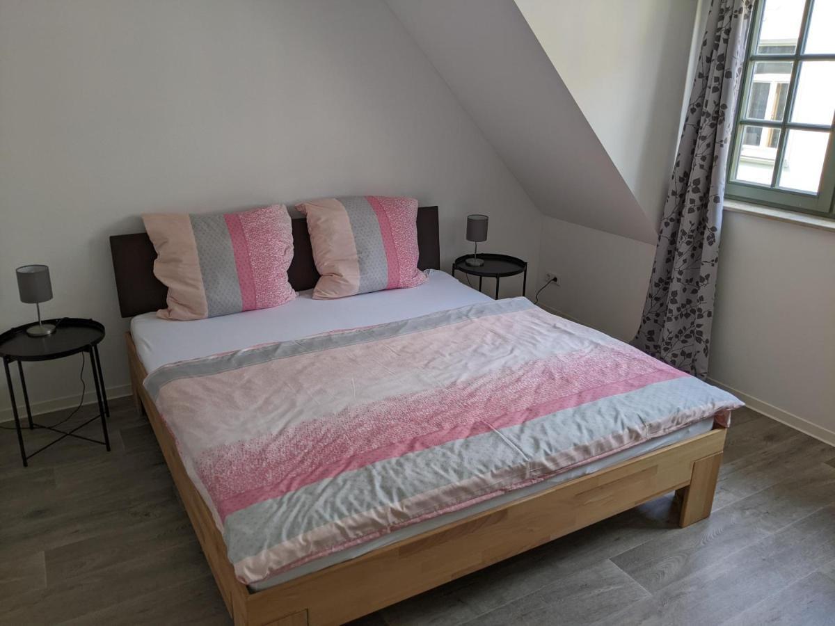 Gut Schlafen In Der Innenstadt Von Zittau - Ferienwohnungen Io19 외부 사진
