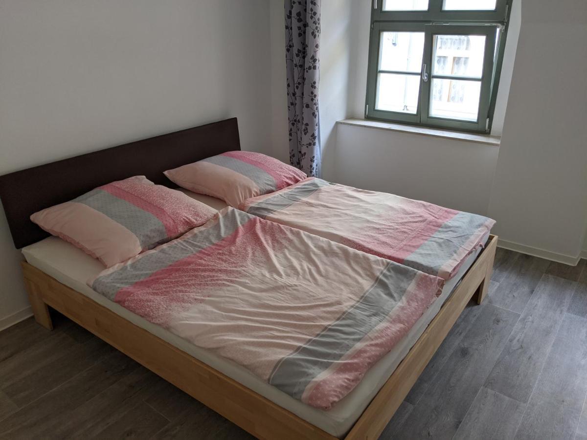 Gut Schlafen In Der Innenstadt Von Zittau - Ferienwohnungen Io19 외부 사진